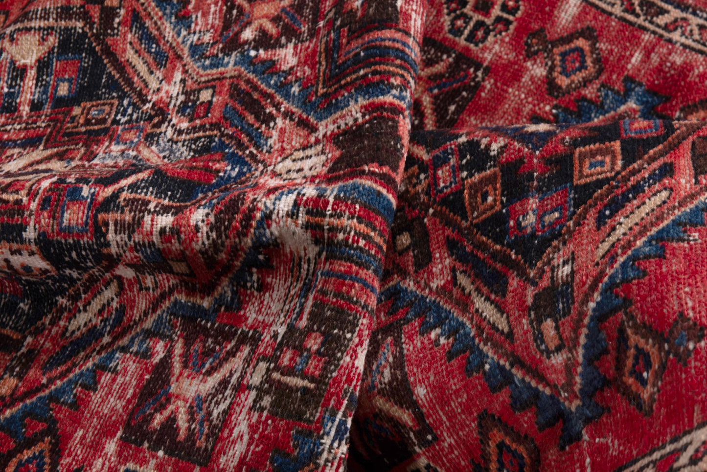 2204 - 3'11" x 11'10"