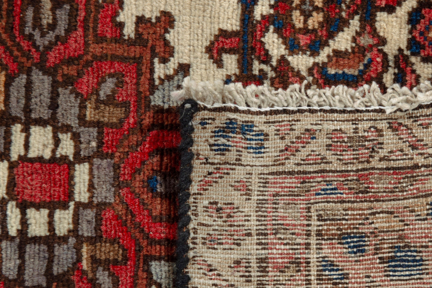 2282 - 1'11" x 2'11"