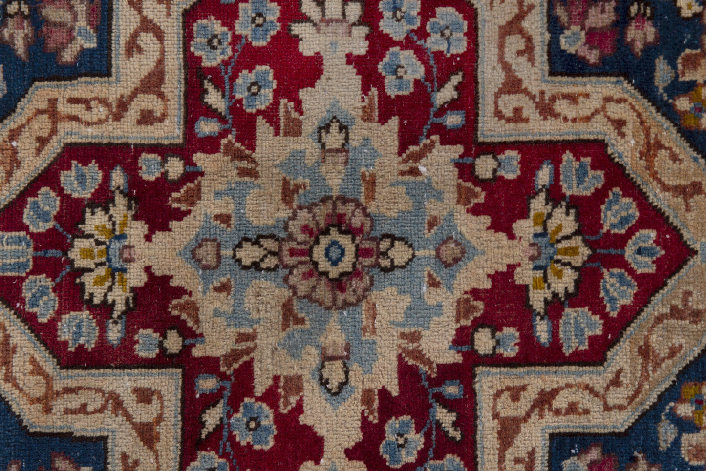 2492 - 9'6" x 12'10"