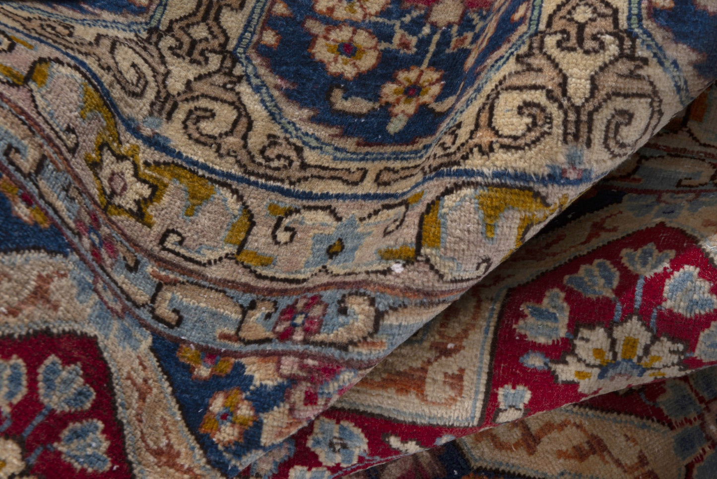 2492 - 9'6" x 12'10"