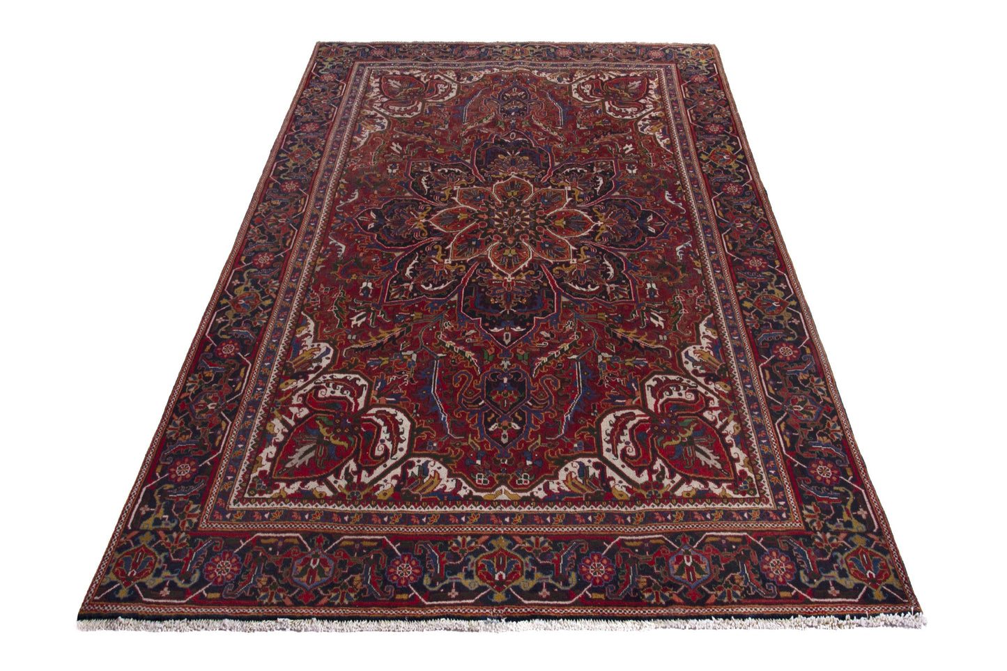 2579 - 7'3" x 10'11"