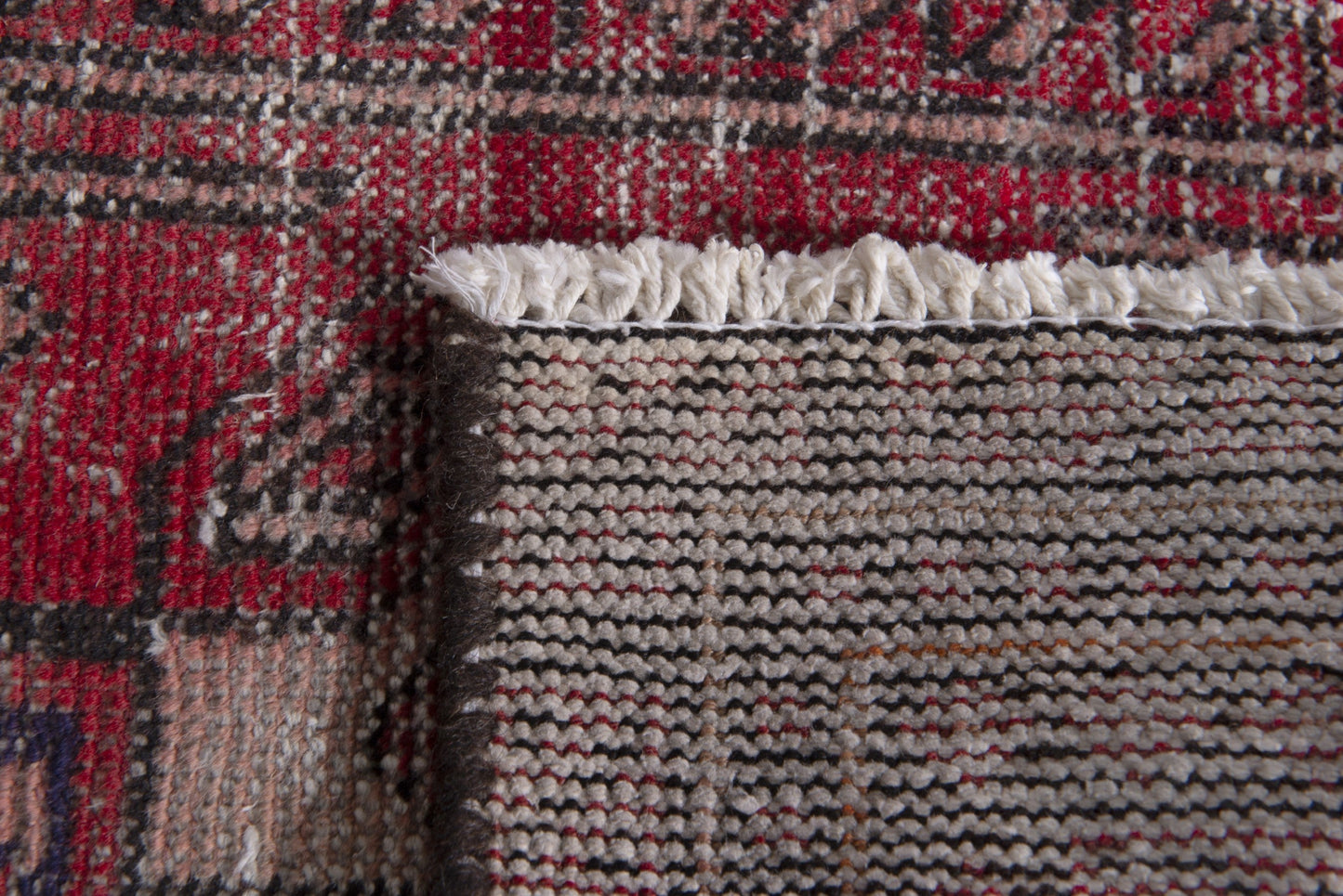 2624 - 1'10" x 2'11"