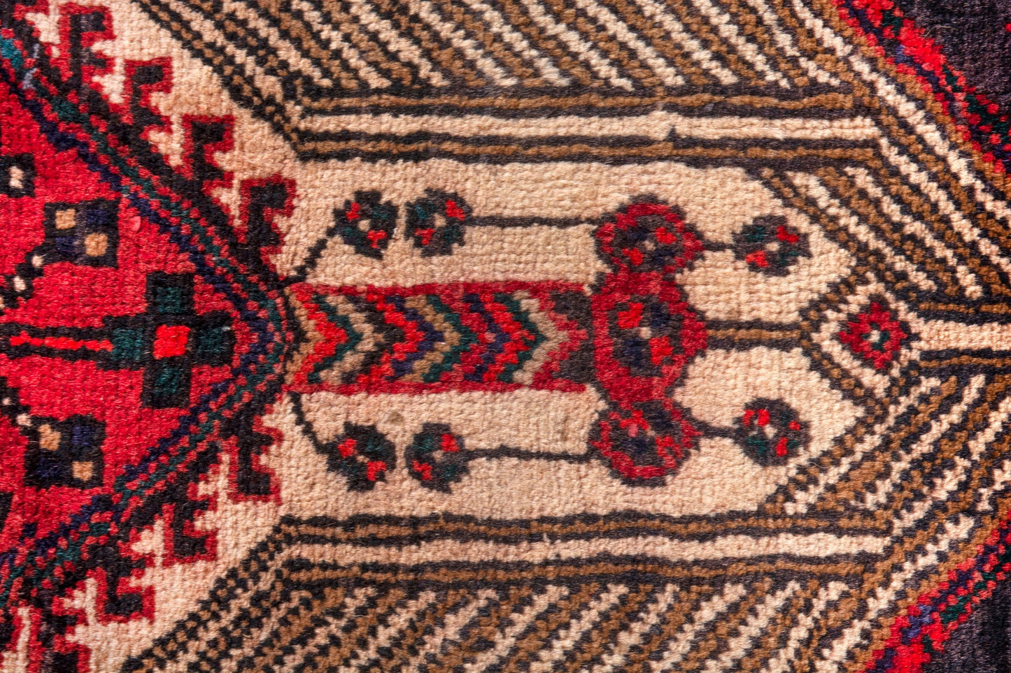 3130 - 2'11" x 10'6"