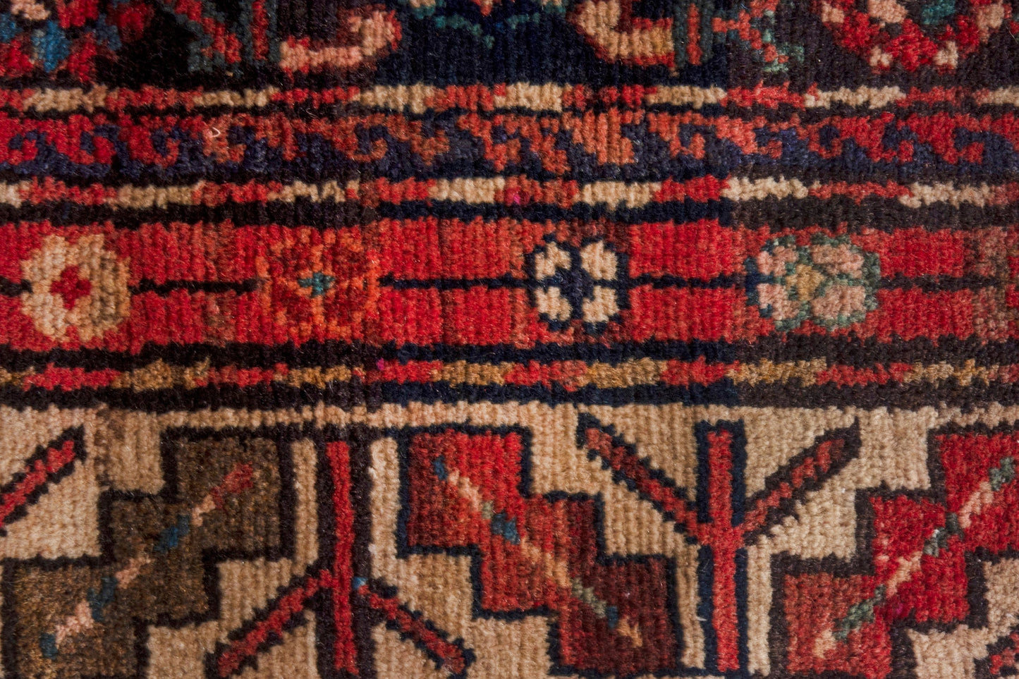 3131 - 3'11" x 8'10"