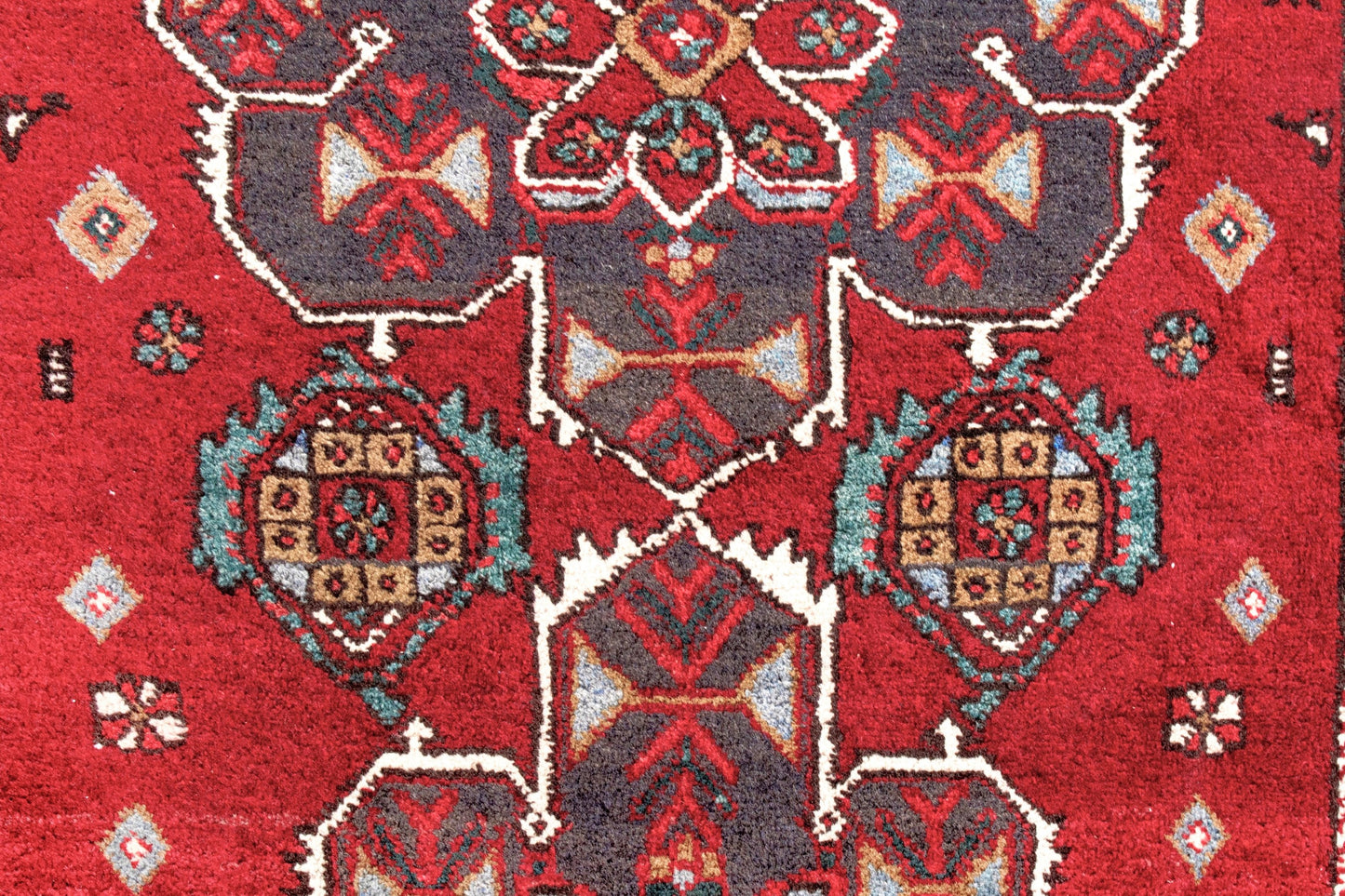 3137 - 3'11" x 10'10"