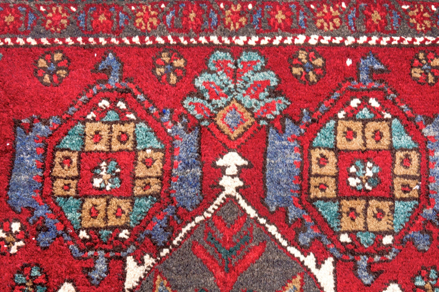 3137 - 3'11" x 10'10"