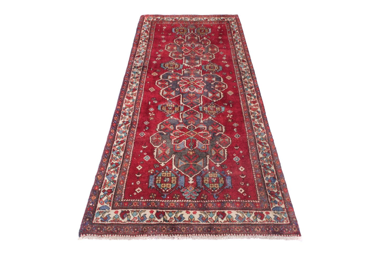 3137 - 3'11" x 10'10"