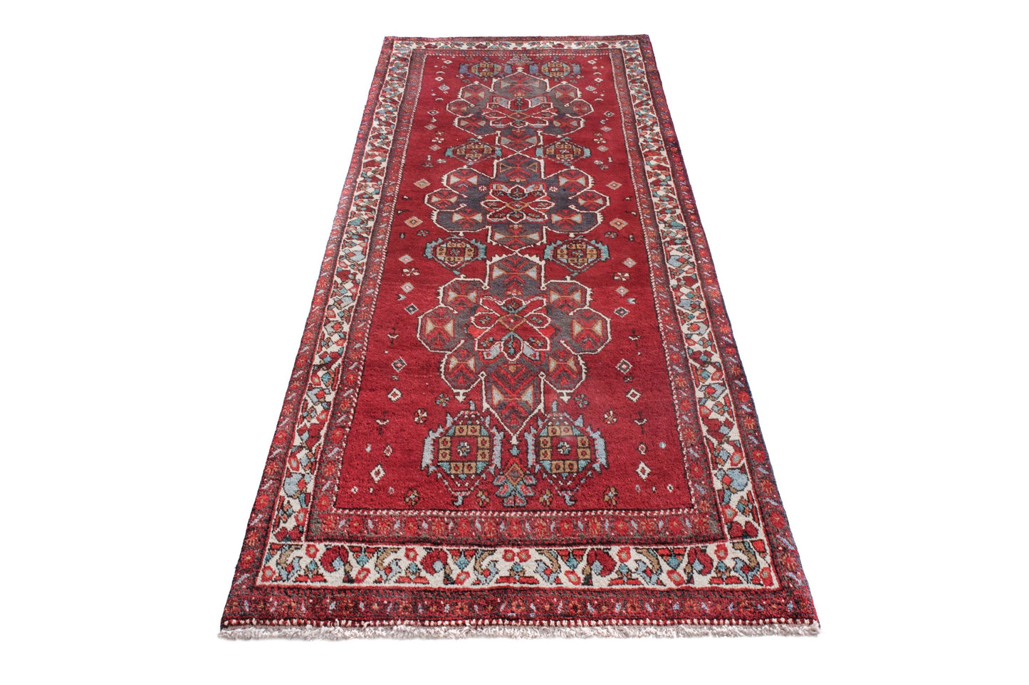 3137 - 3'11" x 10'10"