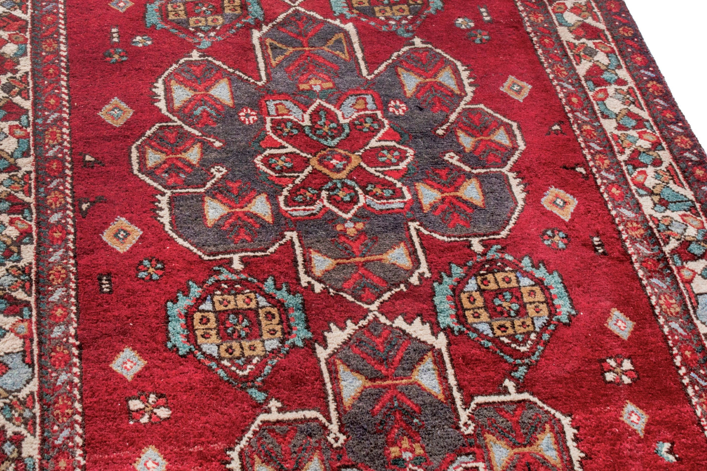 3137 - 3'11" x 10'10"