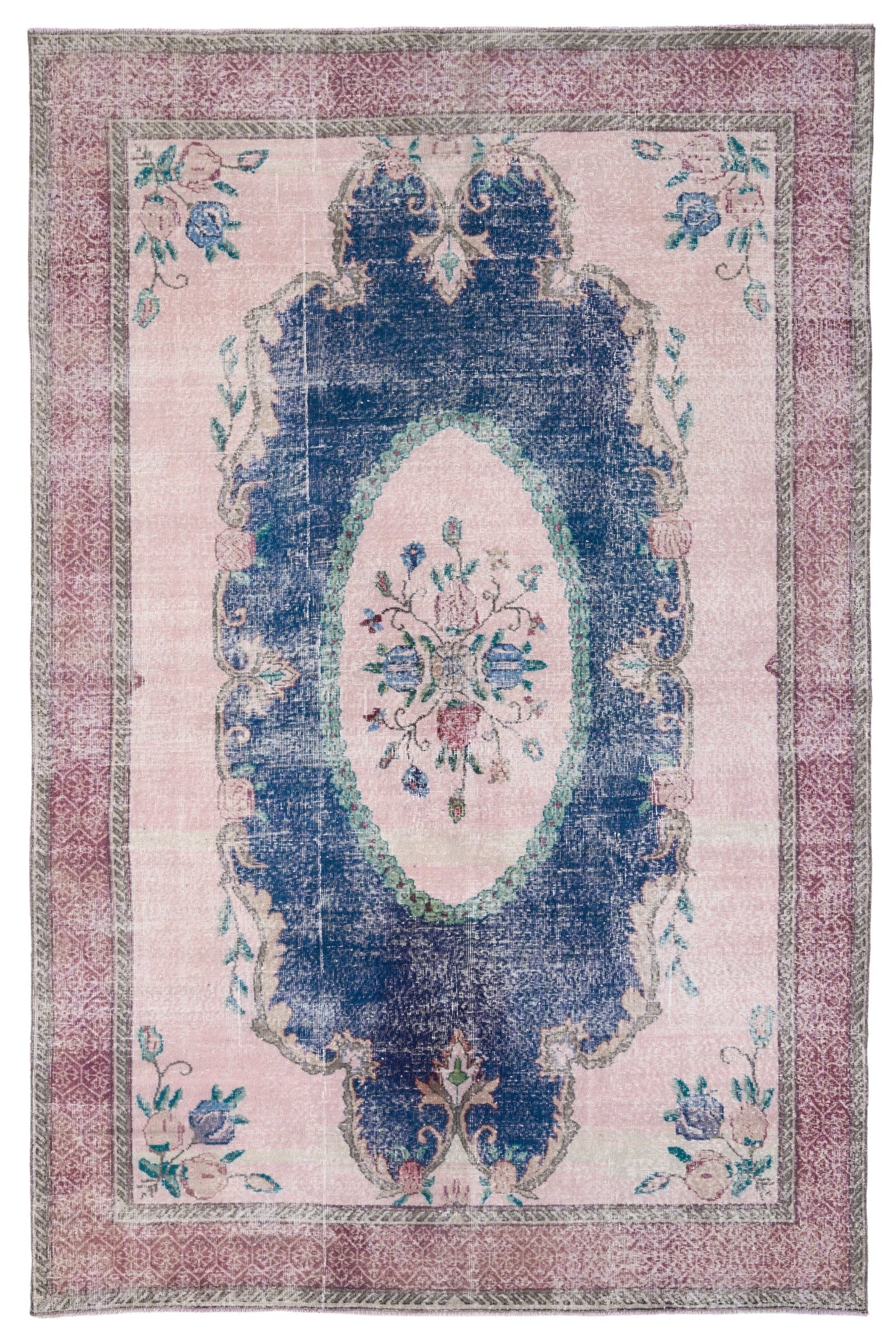 8444 - 6'10" x 10'5"