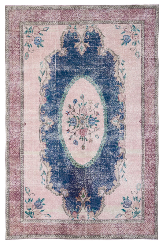 8444 - 6'10" x 10'5"