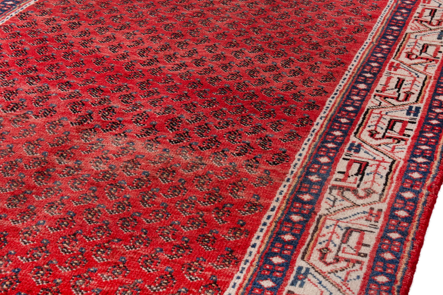 3171 - 3'10" x 10'4"