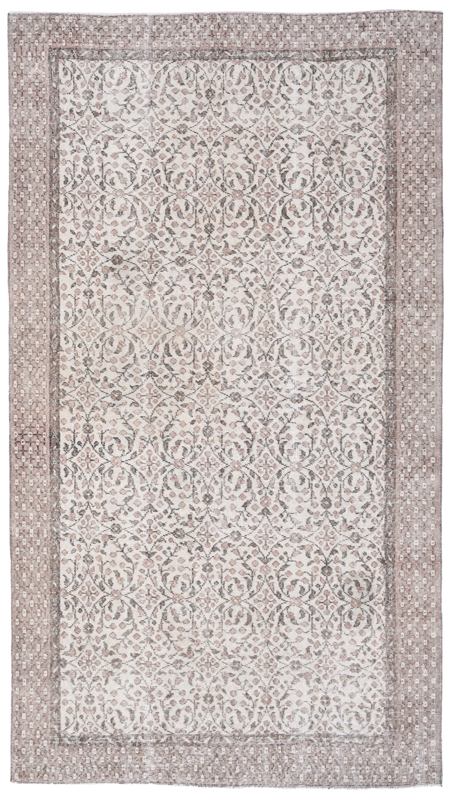 3250 - 5'1" x 8'10"