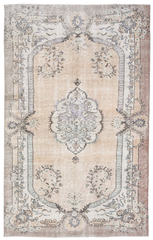 8601 - 5'10" x 8'10"