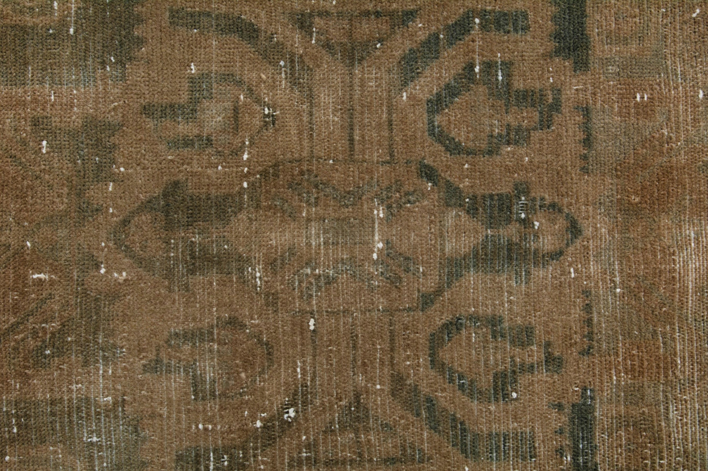 3313 - 3'10" x 18'3"