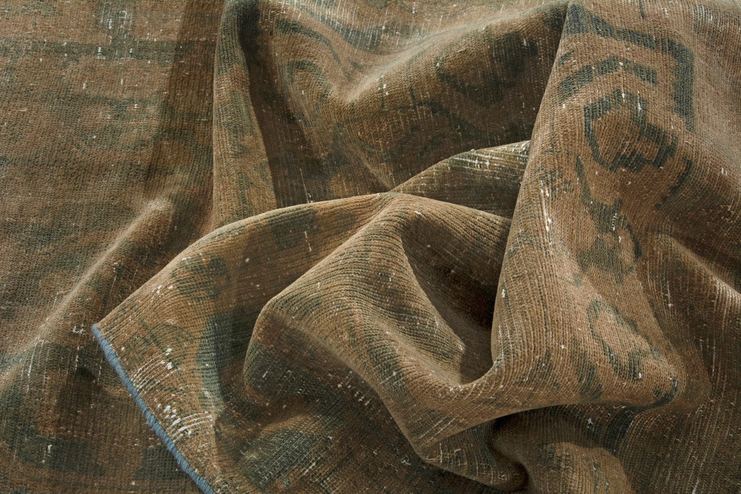 3313 - 3'10" x 18'3"