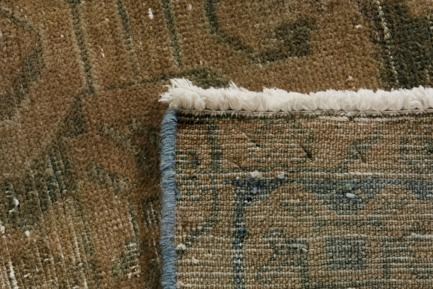 3313 - 3'10" x 18'3"