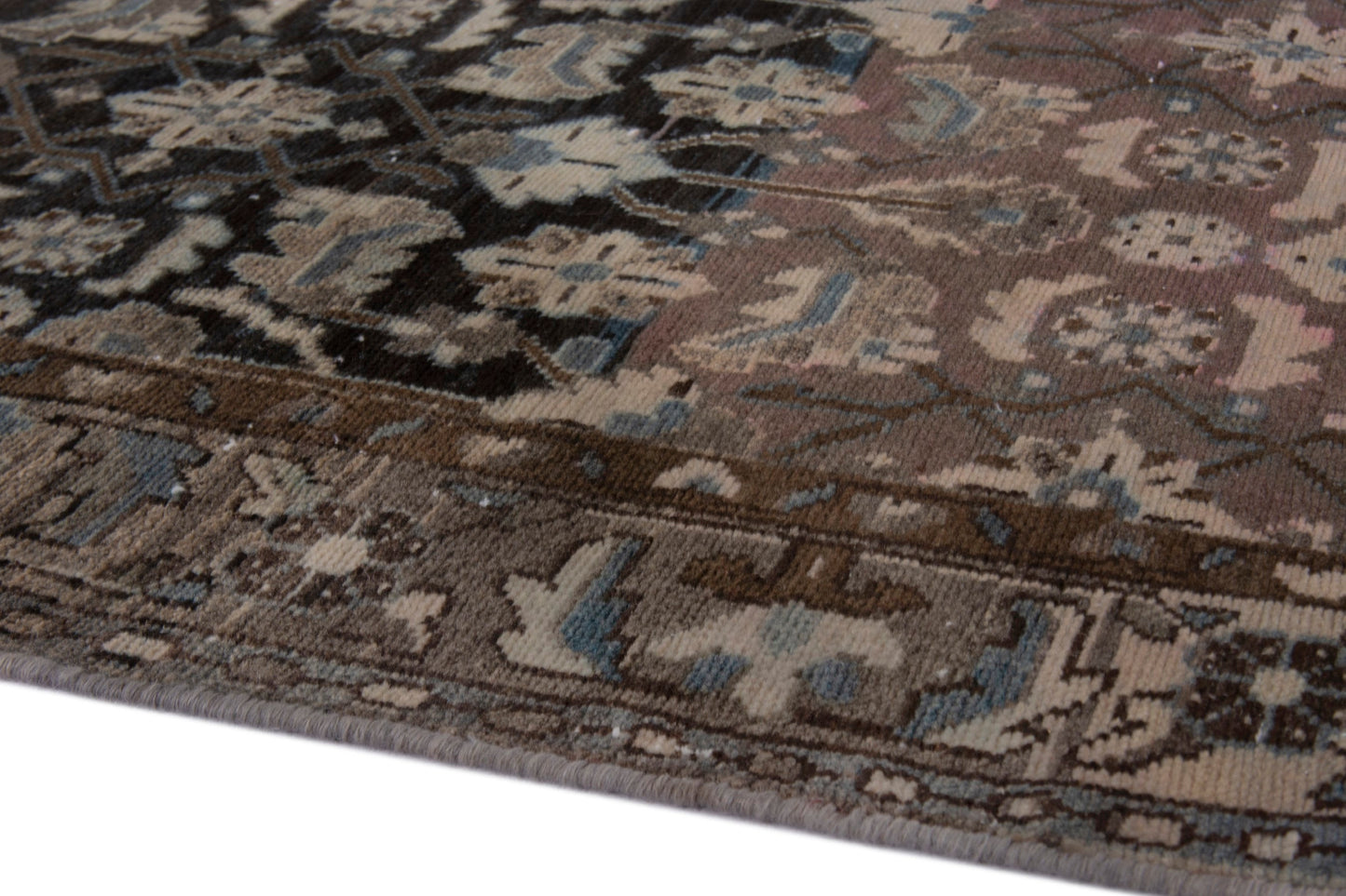 3367 - 3'11" x 16'8"