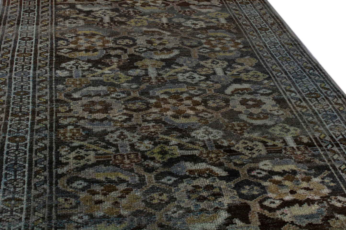 3381 - 3'10" x 6'11"