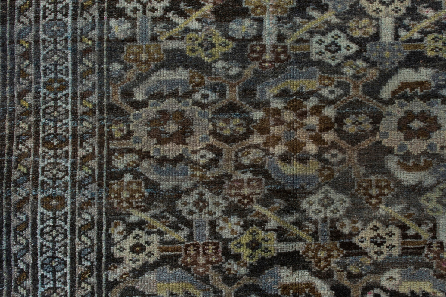 3381 - 3'10" x 6'11"