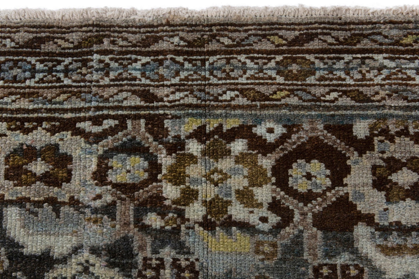 3381 - 3'10" x 6'11"