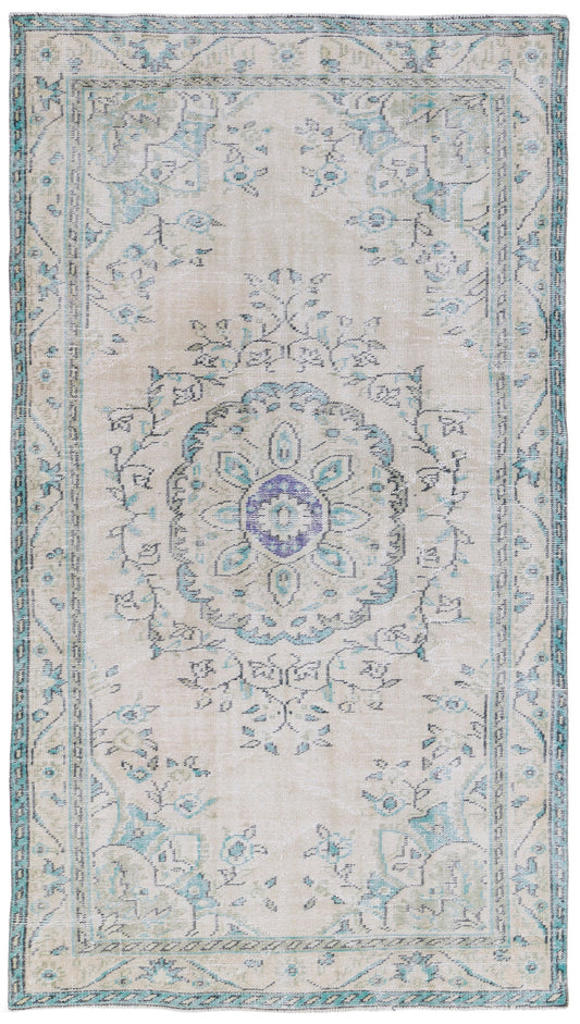 8695 - 4'11" x 8'10"