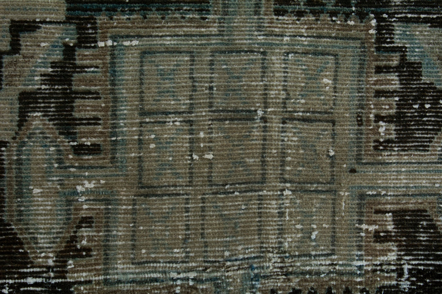 6415 - 3'8" x 14'2"