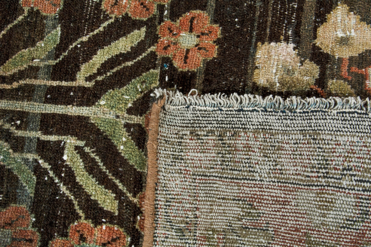 3426 - 4'11" x 12'11"