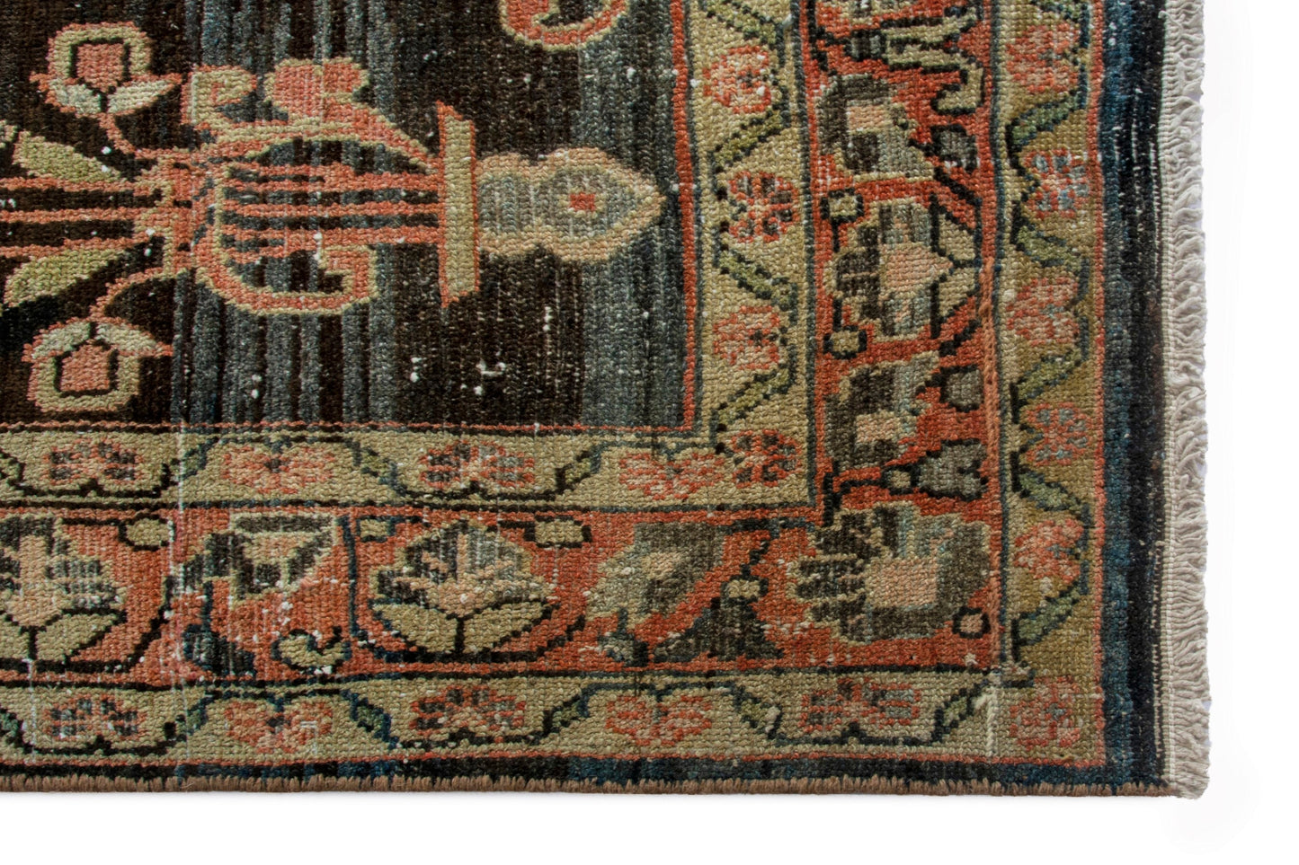 3426 - 4'11" x 12'11"