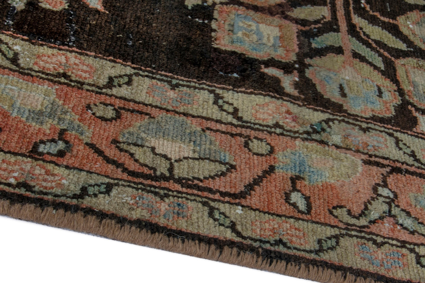 3426 - 4'11" x 12'11"