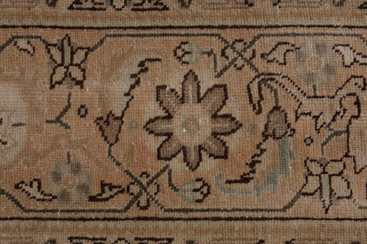 3471 - 7'10" x 11'5"