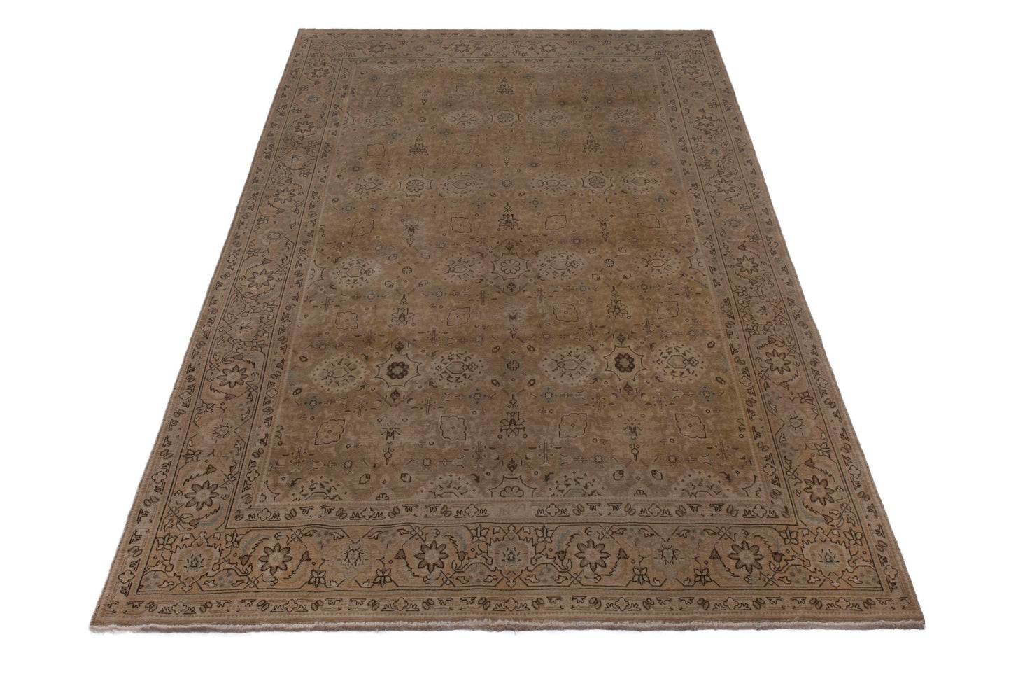 3471 - 7'10" x 11'5"