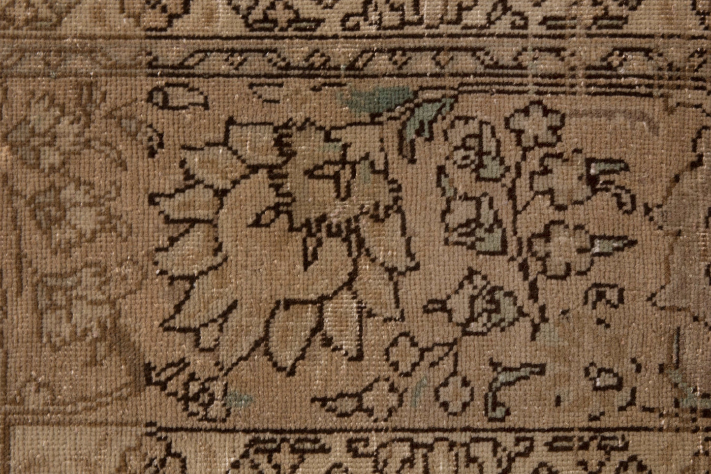 3472 - 10'2" x 13'4"