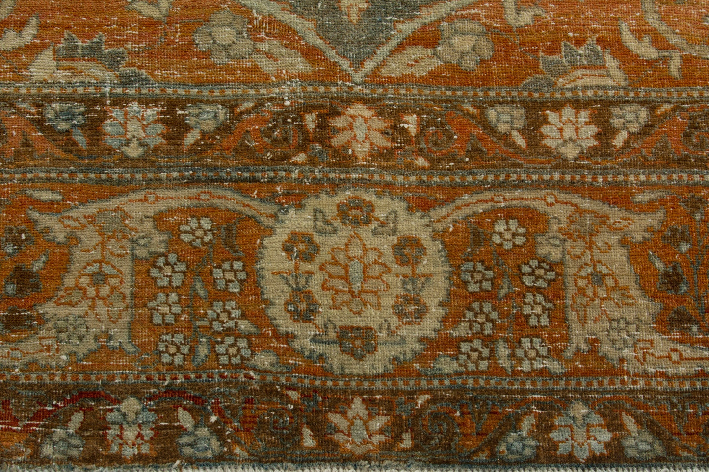 3475 - 9'10" x 13'3"