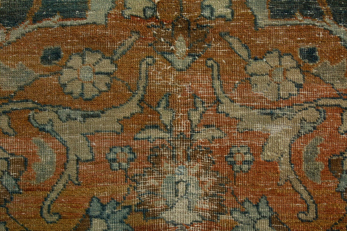 3475 - 9'10" x 13'3"