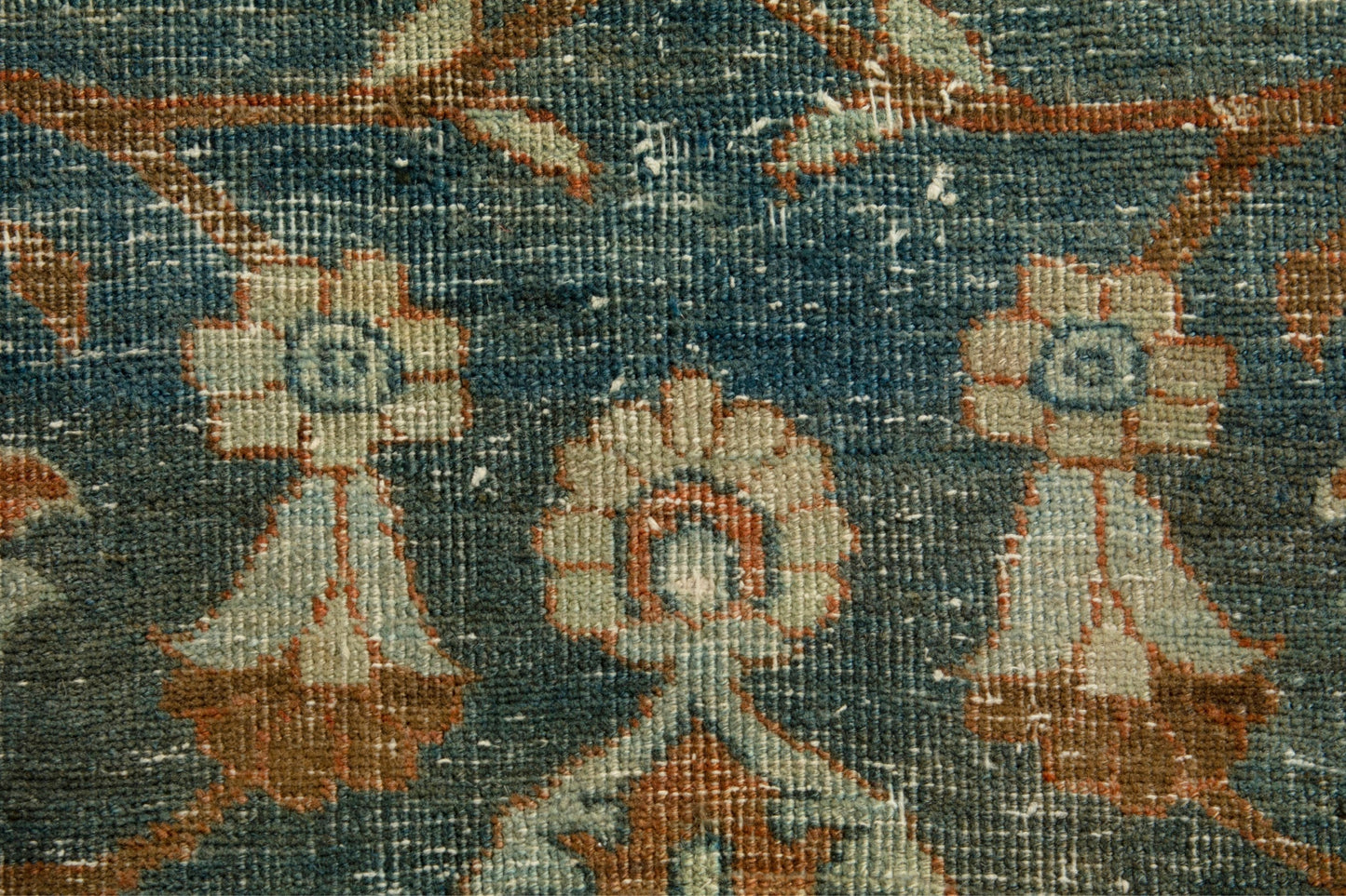 3475 - 9'10" x 13'3"