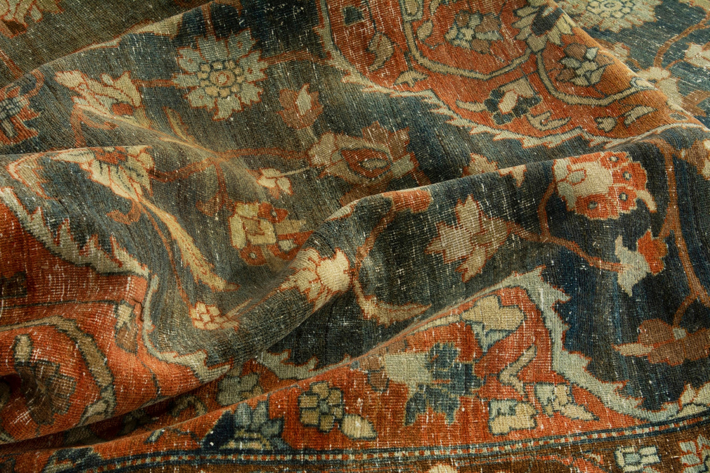 3475 - 9'10" x 13'3"