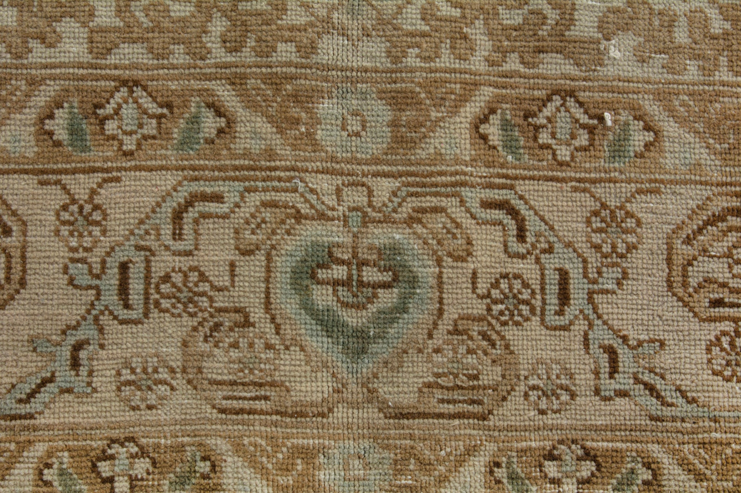 3482 - 7'5" x 10'11"