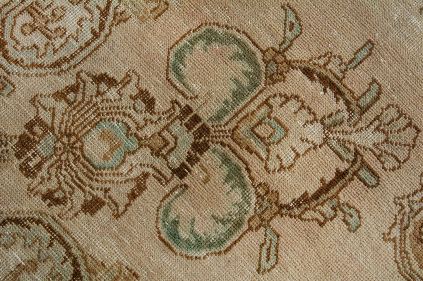 3482 - 7'5" x 10'11"