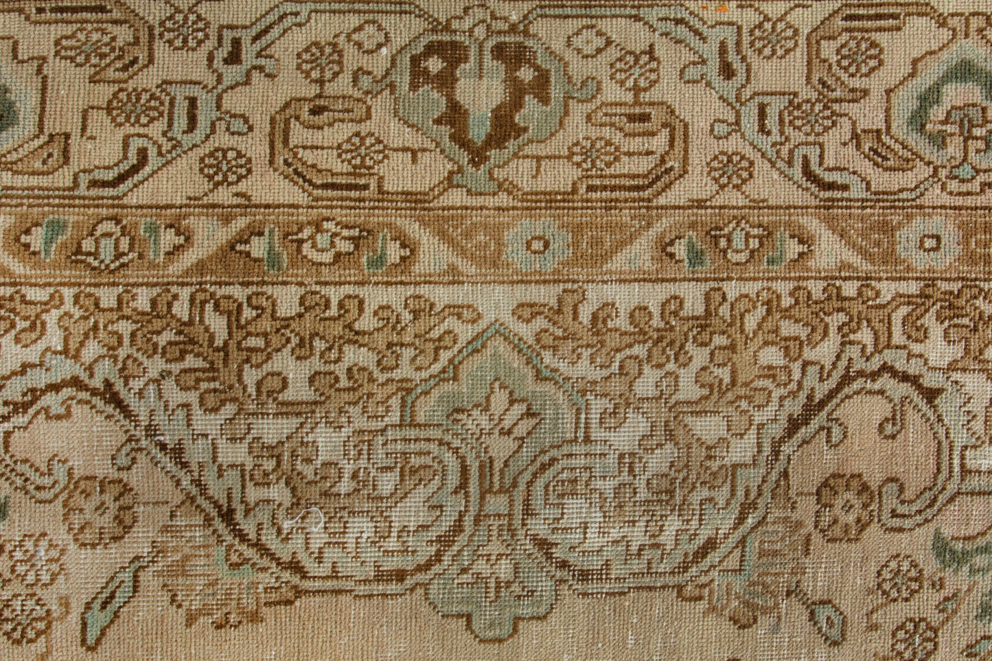 3482 - 7'5" x 10'11"