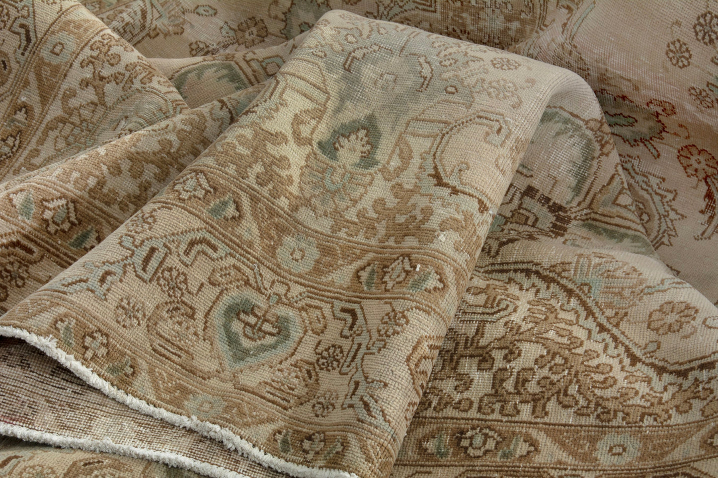 3482 - 7'5" x 10'11"