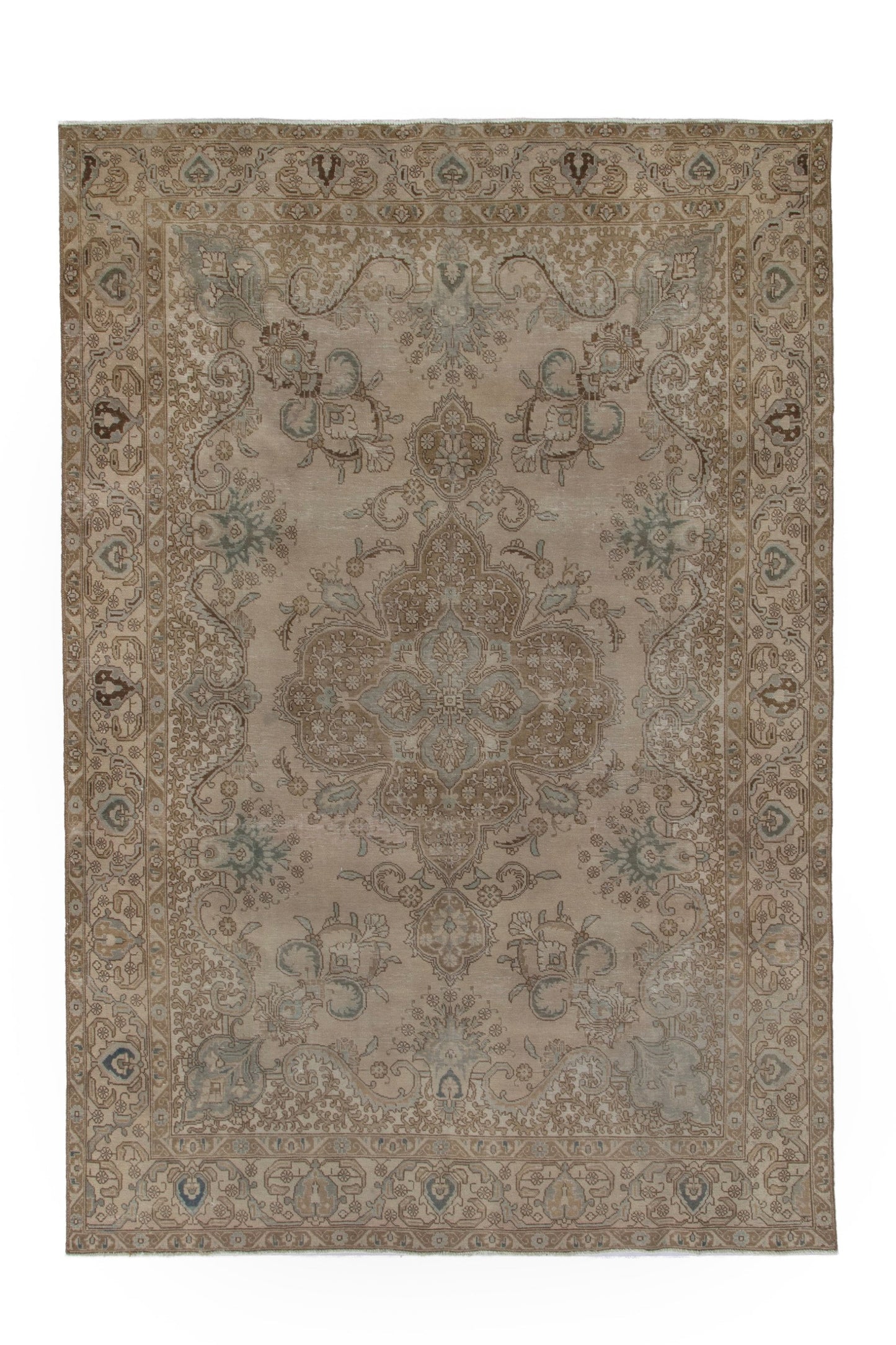 3482 - 7'5" x 10'11"