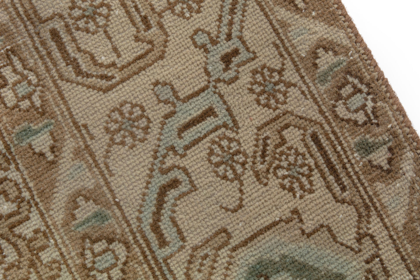 3482 - 7'5" x 10'11"