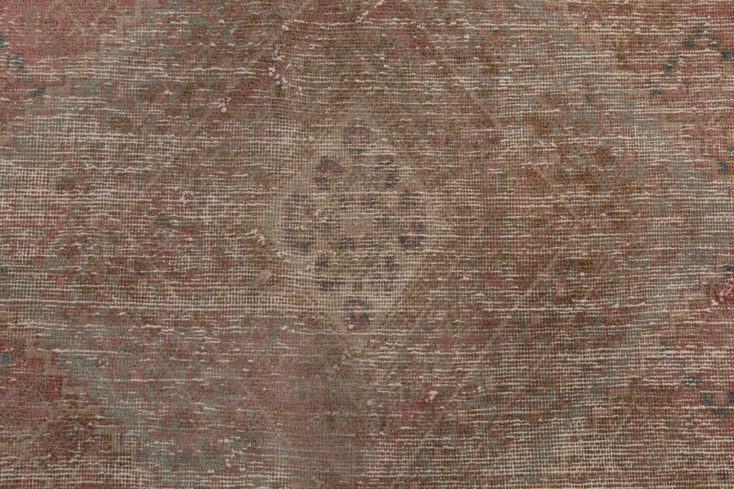 3489 - 7'10" x 11'3"