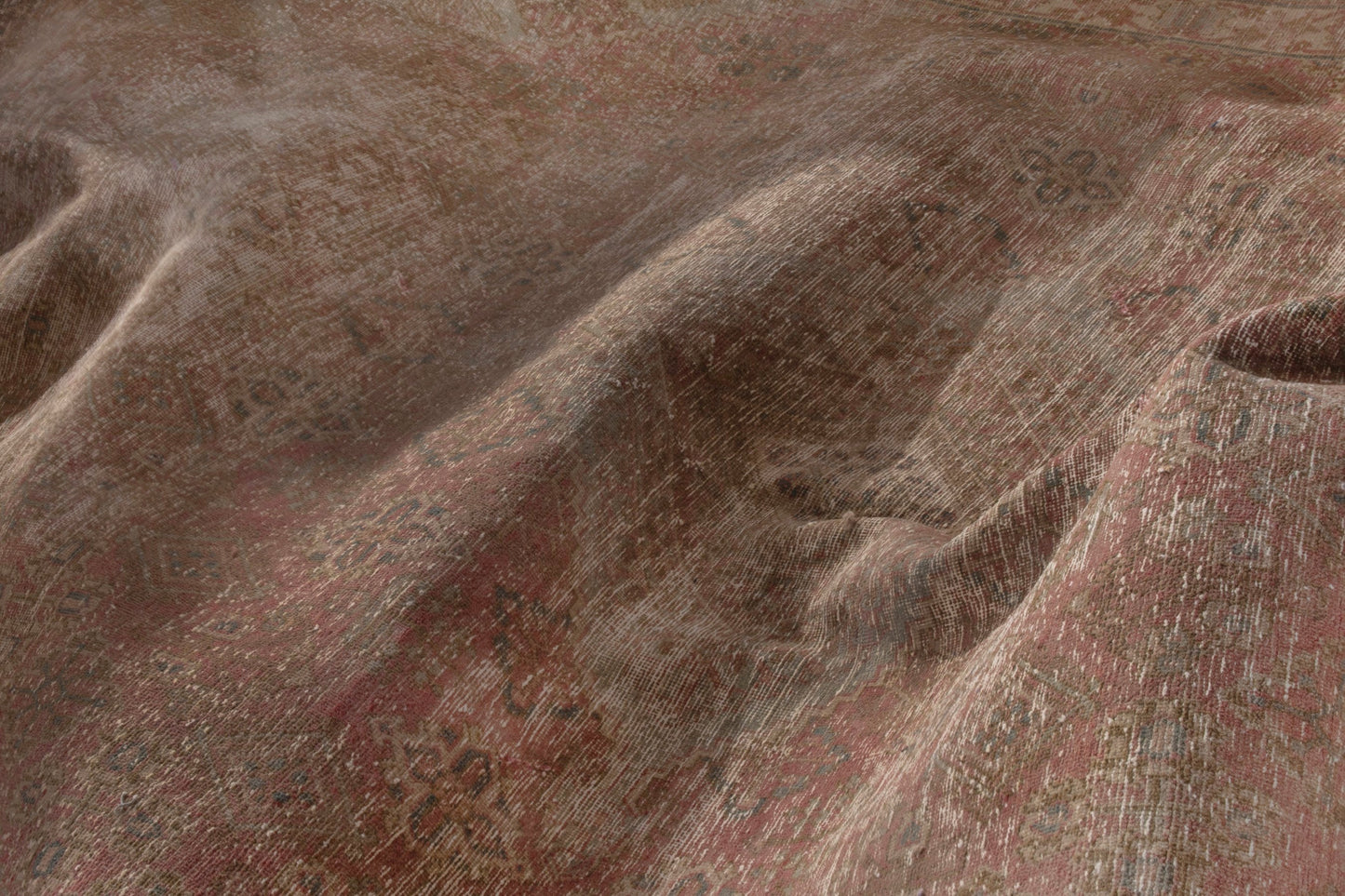 3489 - 7'10" x 11'3"