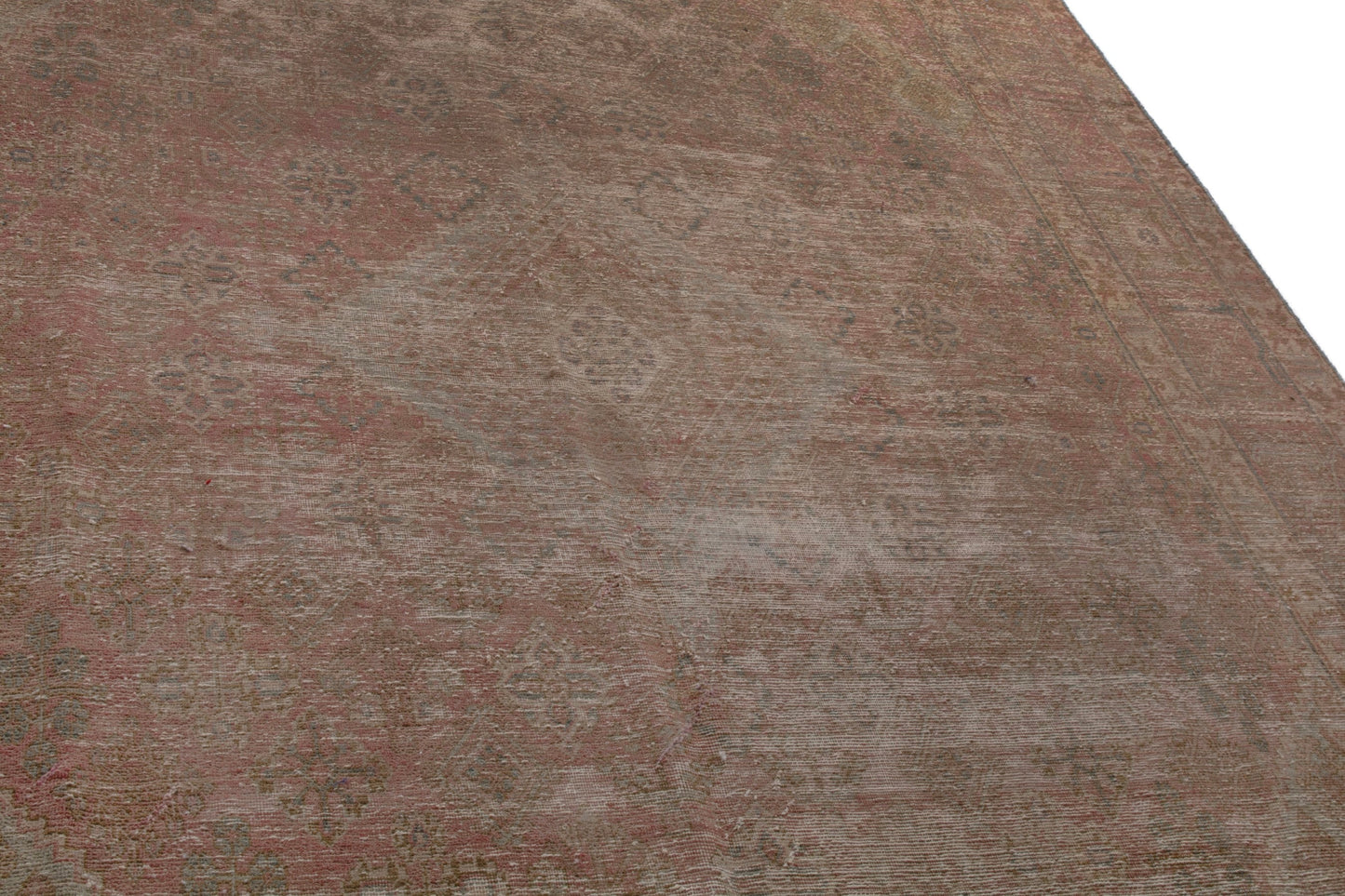 3489 - 7'10" x 11'3"