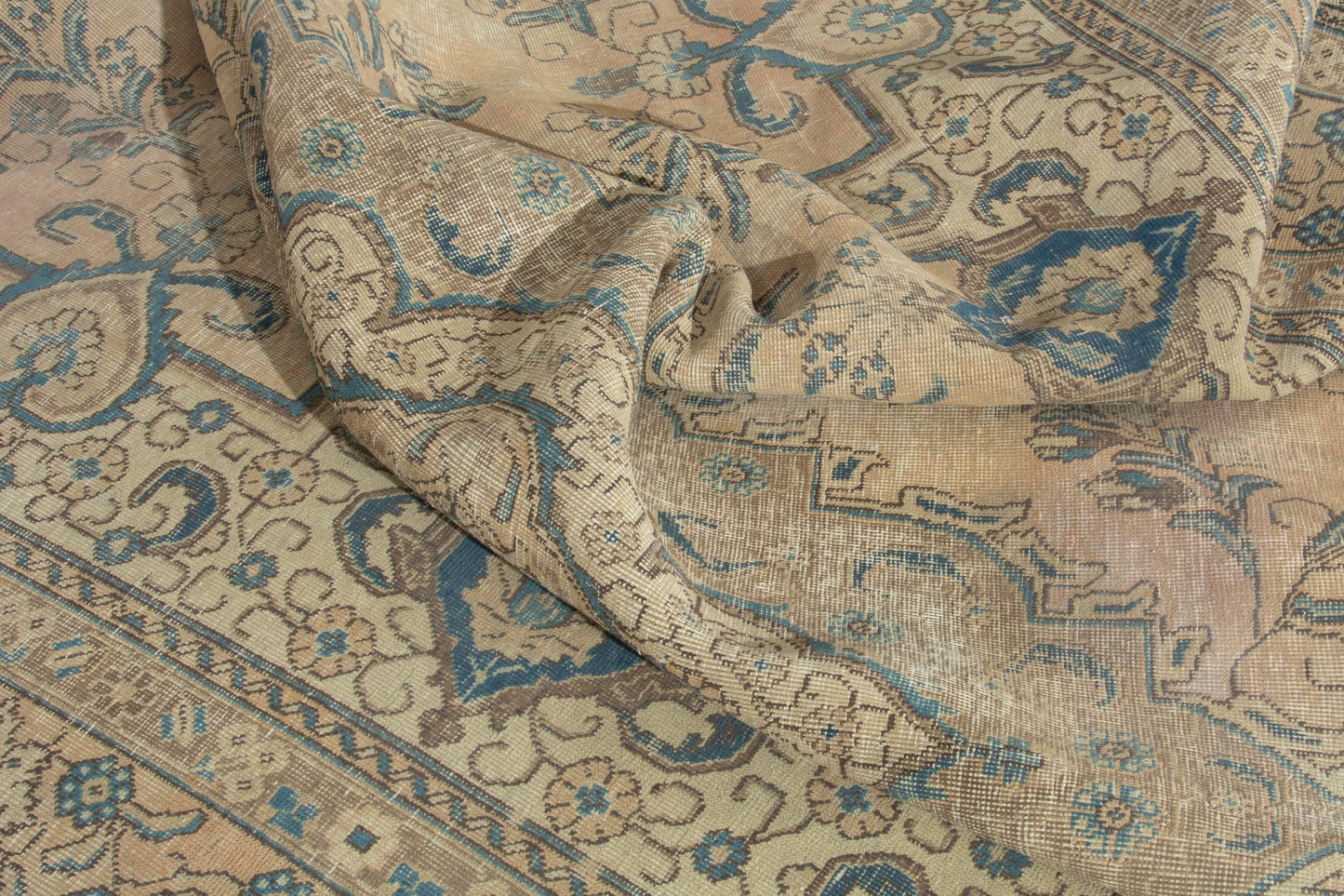 3512 - 8'11" x 12'10"