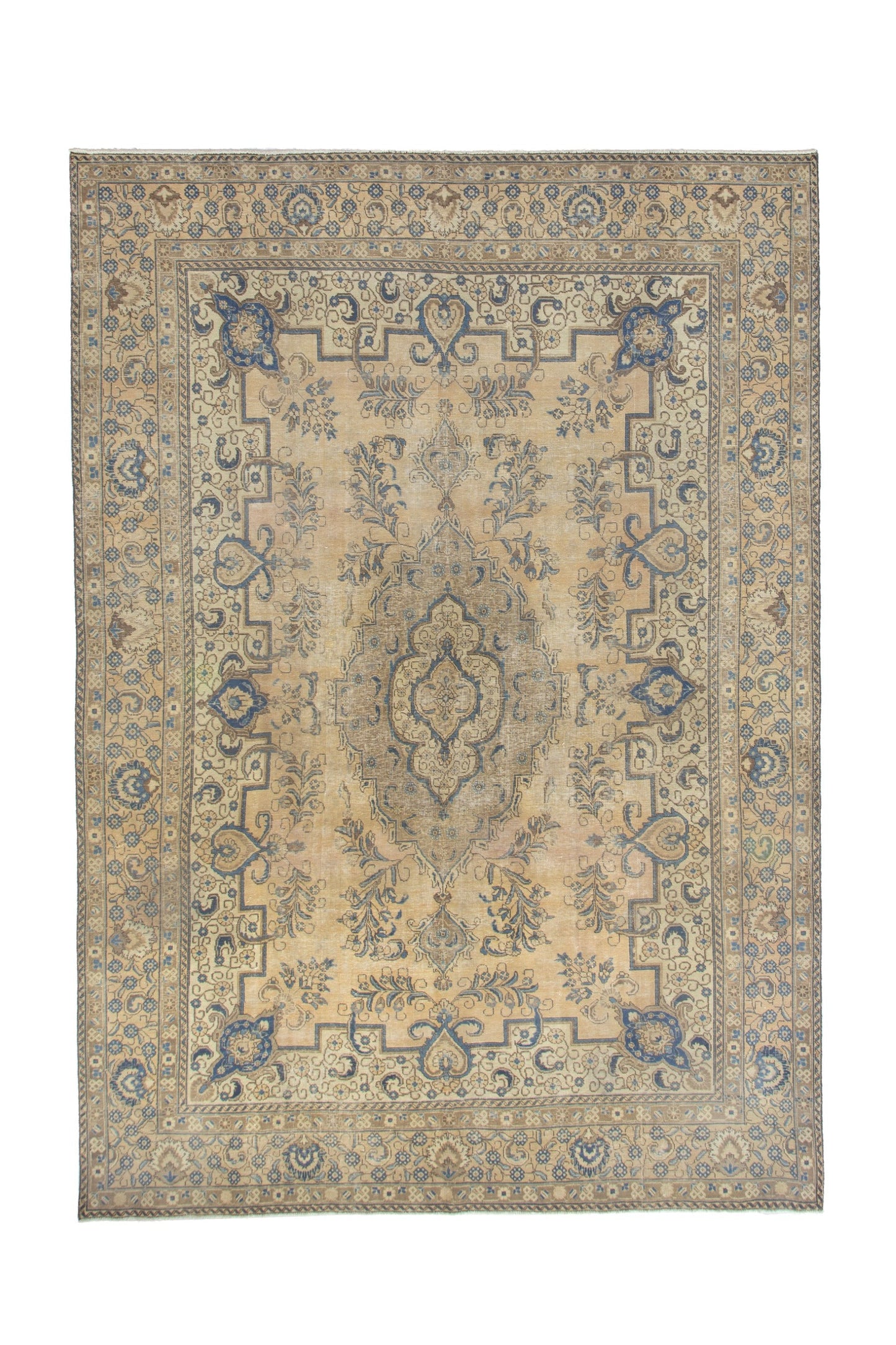 3512 - 8'11" x 12'10"