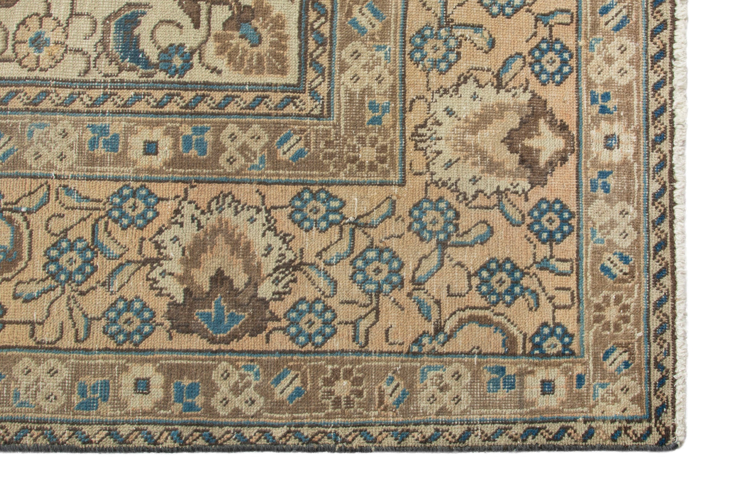 3512 - 8'11" x 12'10"