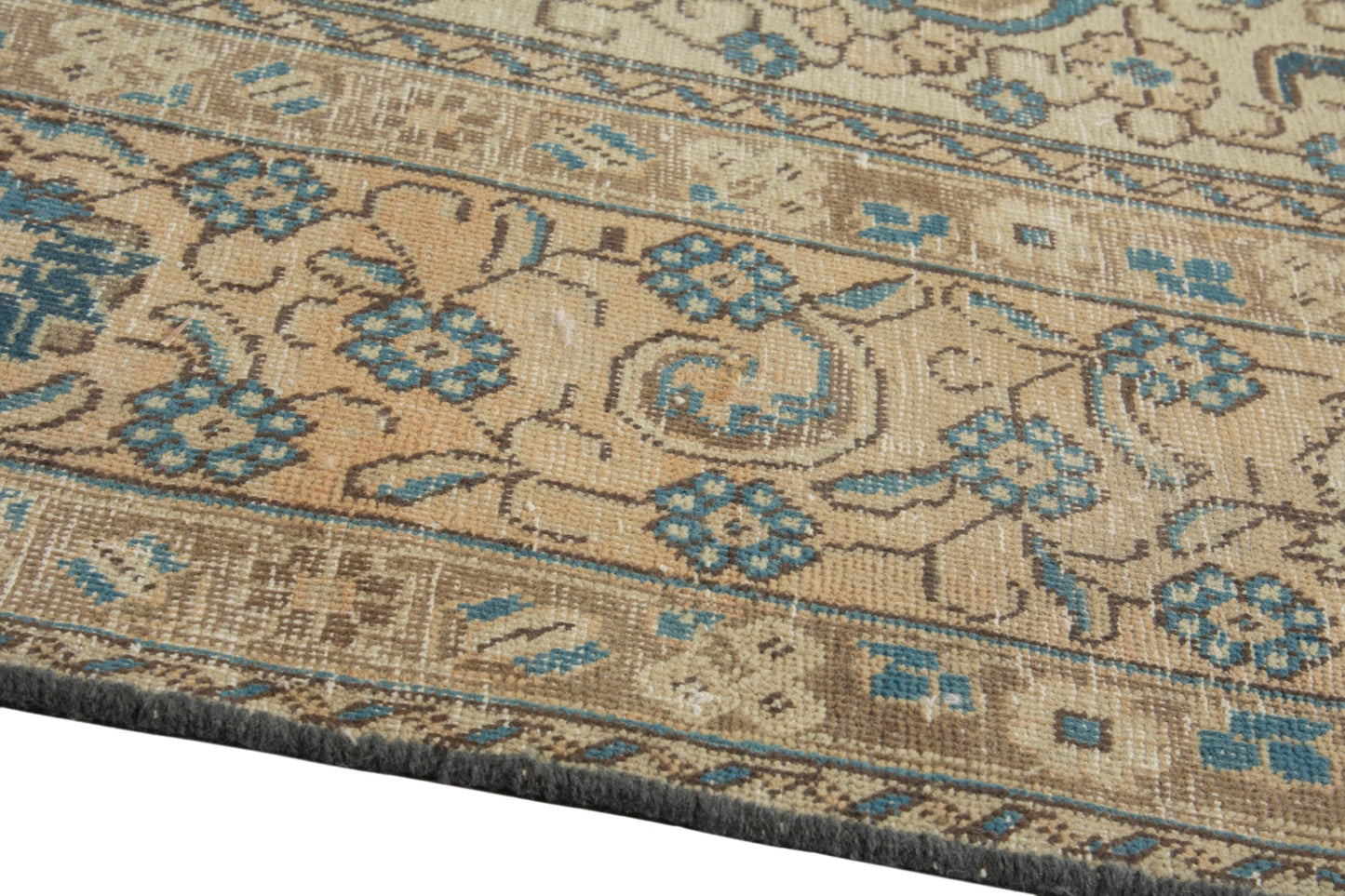 3512 - 8'11" x 12'10"